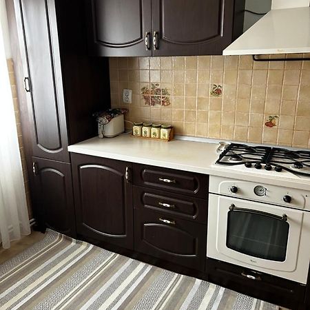 Lalelelor Apartment Szucsáva Kültér fotó